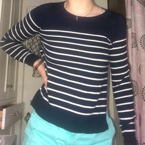 Old Navy sweater shirt